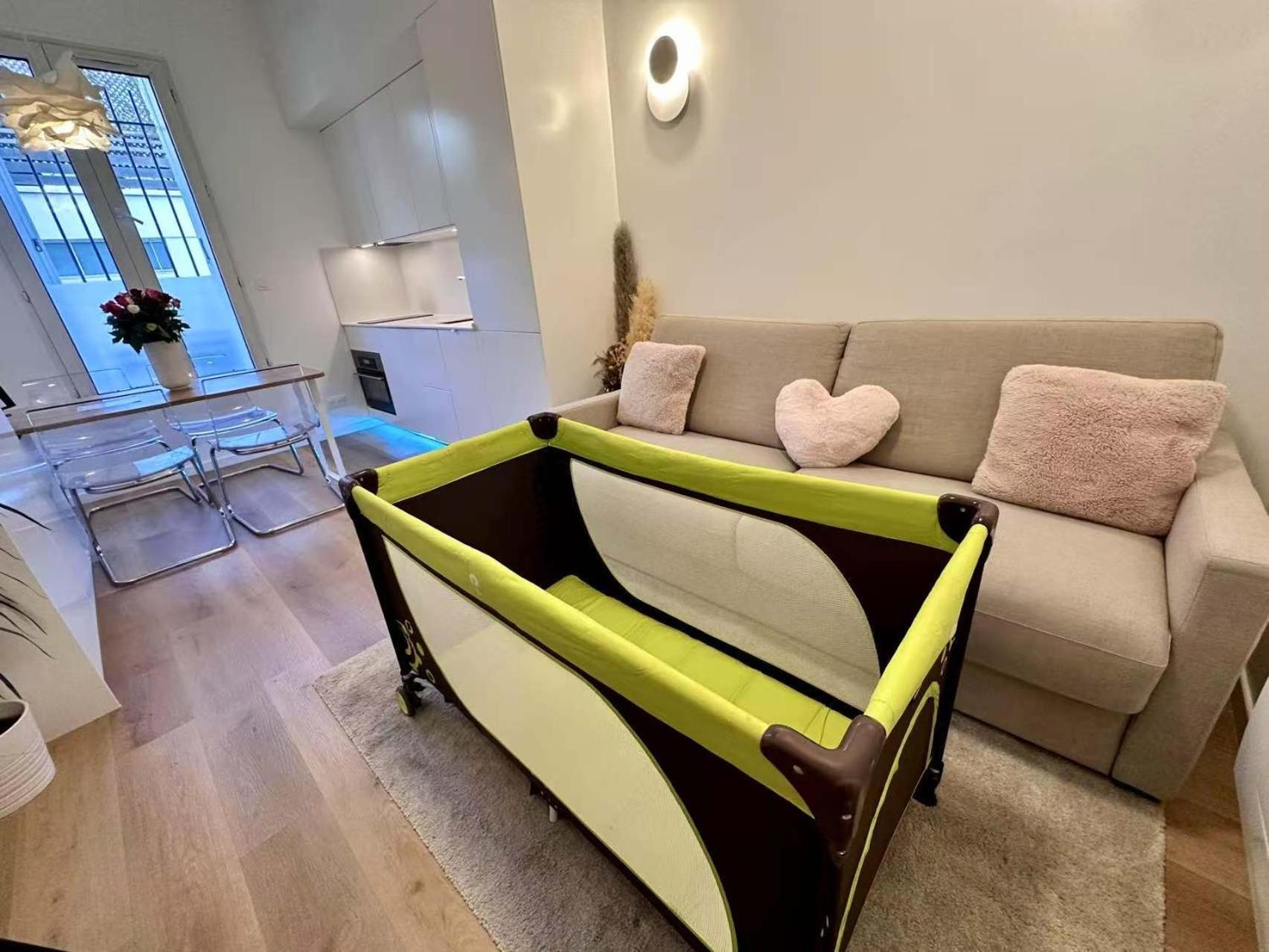 Apartment Metro-Paris Asnieres-sur-Seine Bagian luar foto